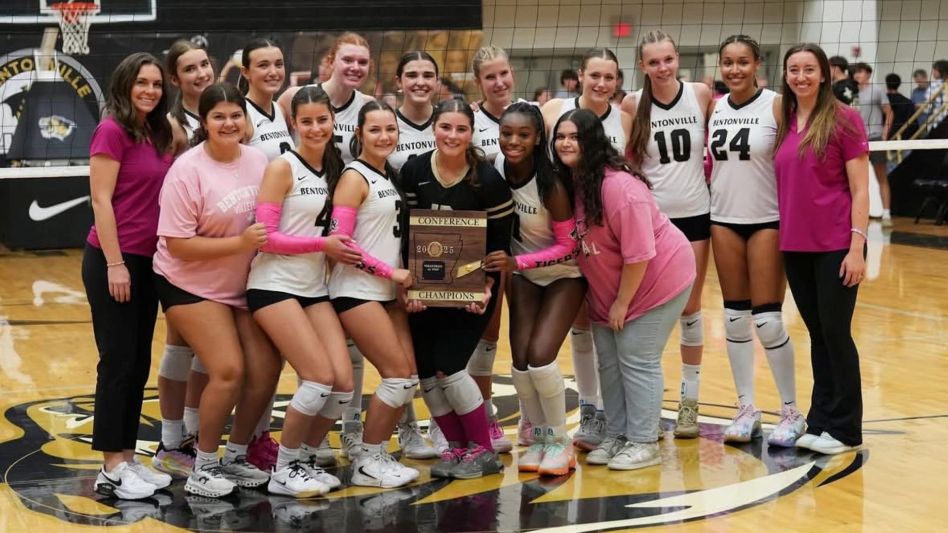 Girls Volleyball Team Photo