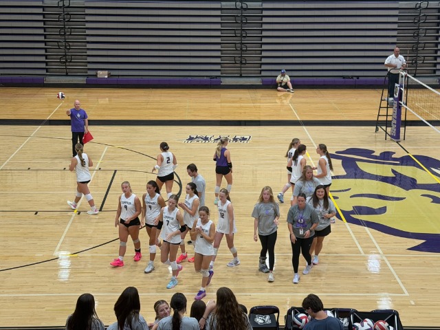 Girls Varsity Volleyball Gallery Images