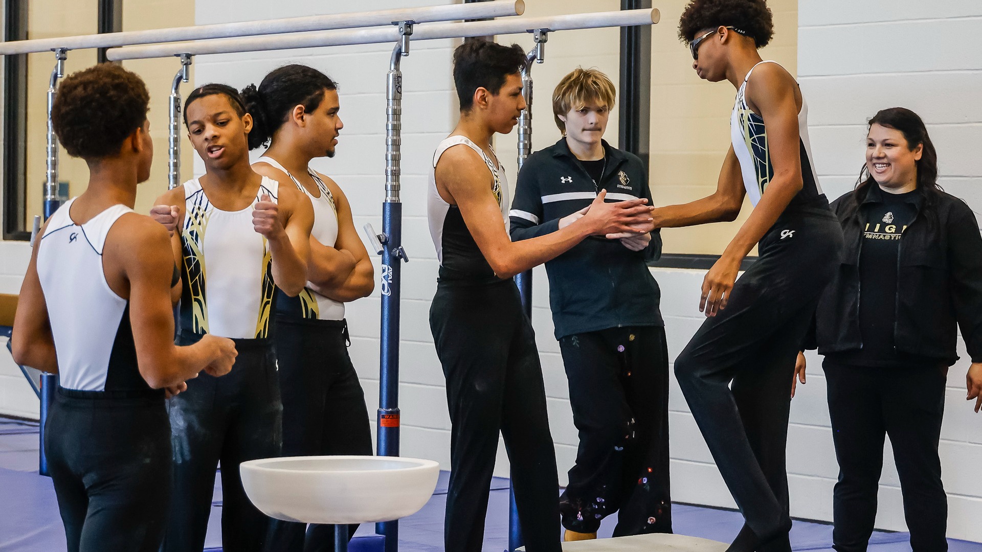 Slide 1 - KNIGHTS STICK THE LANDING AT ROUND TABLE INVITE