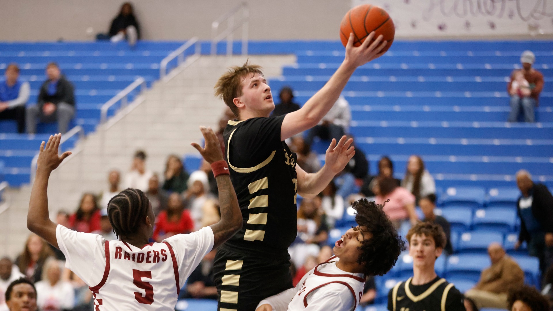 Slide 1 - CLOSE MATCH BRINGS END TO EAGLE MOUNTAIN SEASON