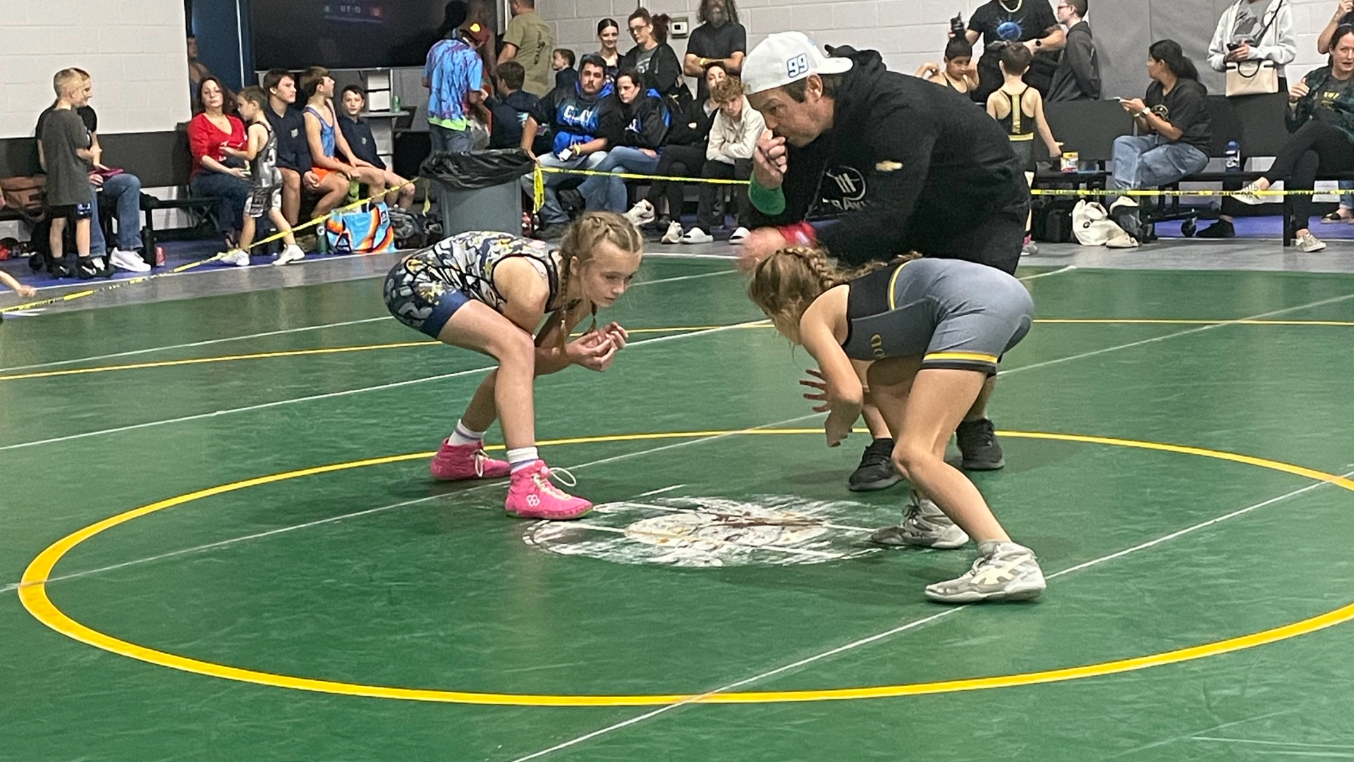 Slide 1 - Kali, in her stance and ready to go!!!