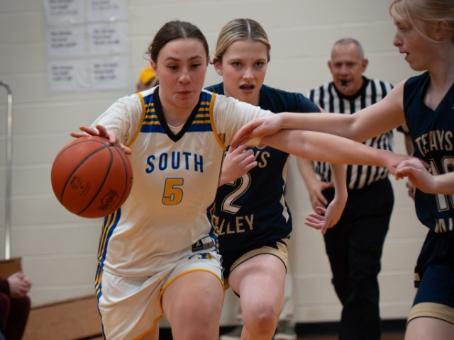 Girls South 8th Grade Basketball Gallery Images