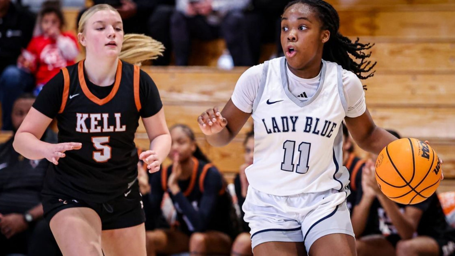 Lady Blue in Action versus Kell