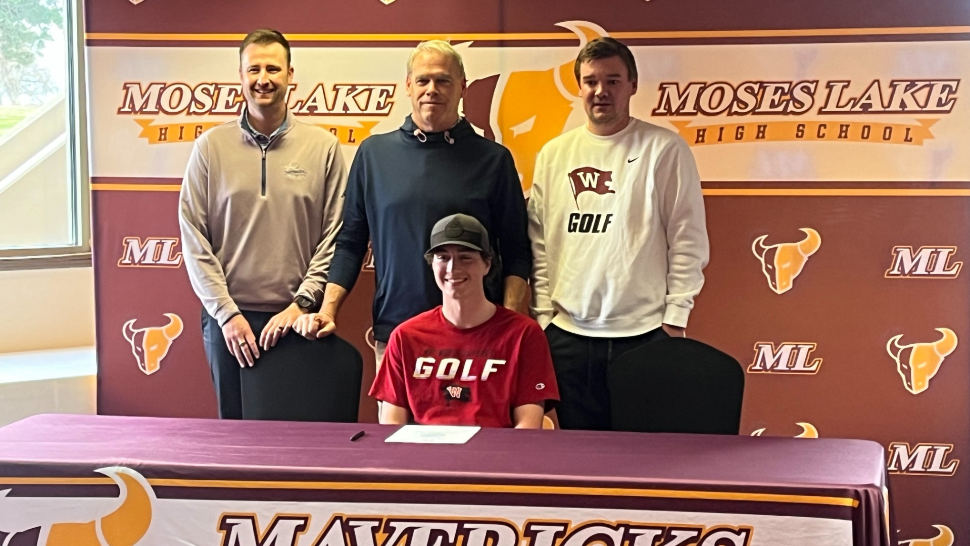 Slide 0 - Mason Bradford signs with Whitworth for Golf