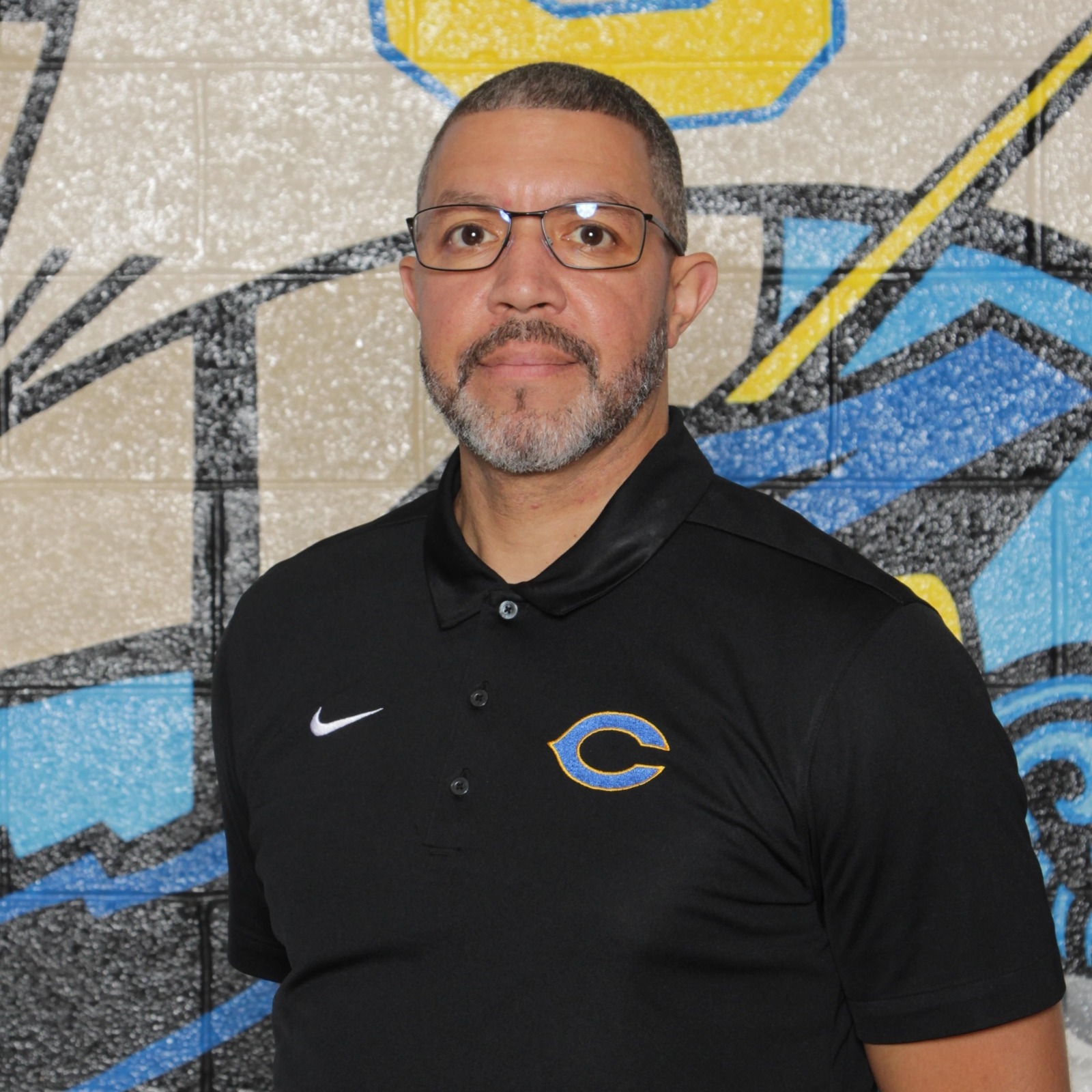staff photo of Robert Cruz