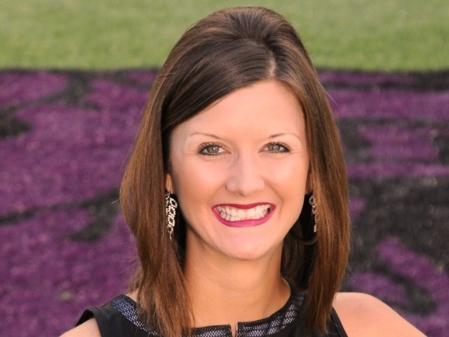 staff photo of Elizabeth Thomas-Gammill