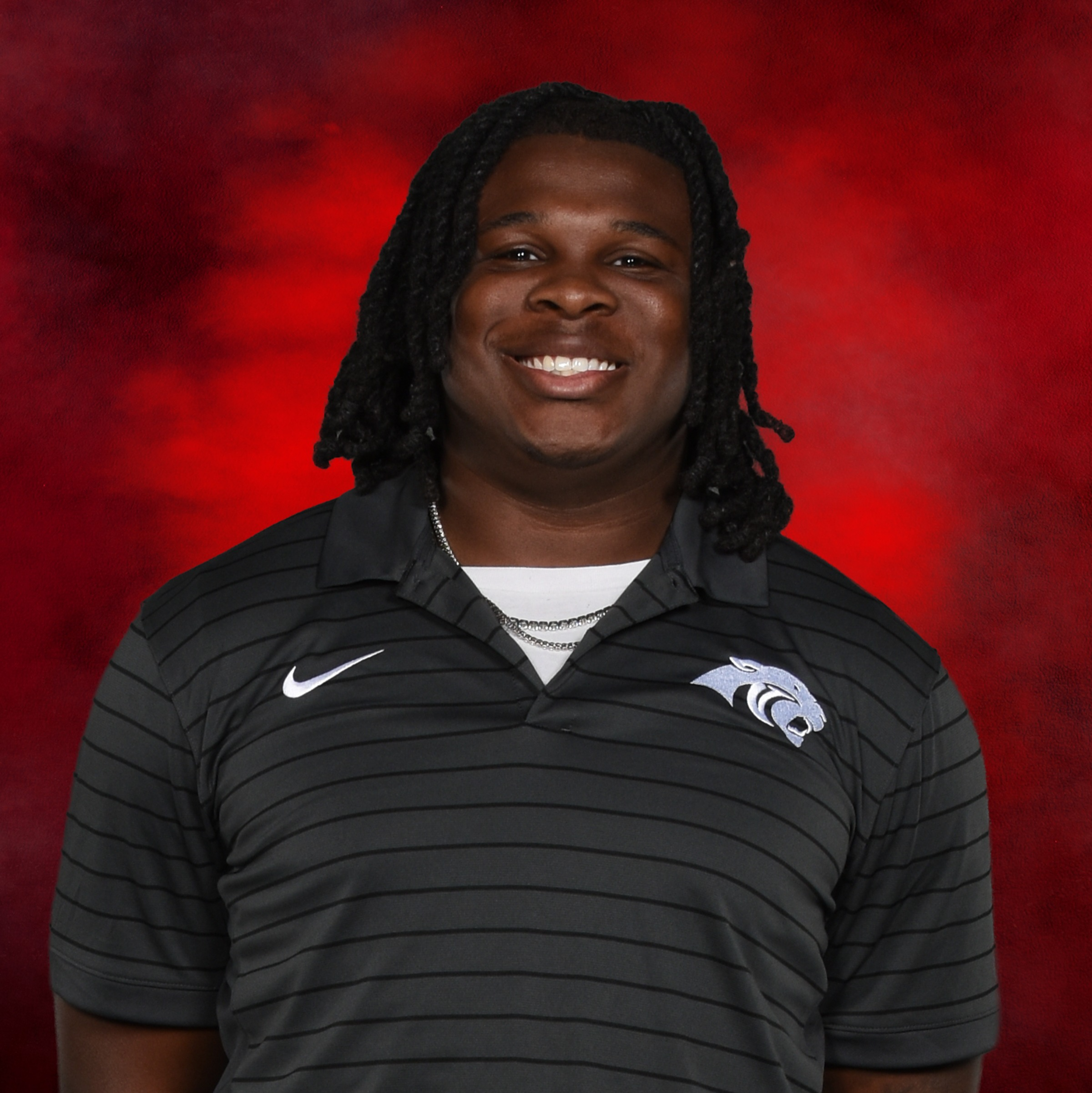 staff photo of Tharon Davis