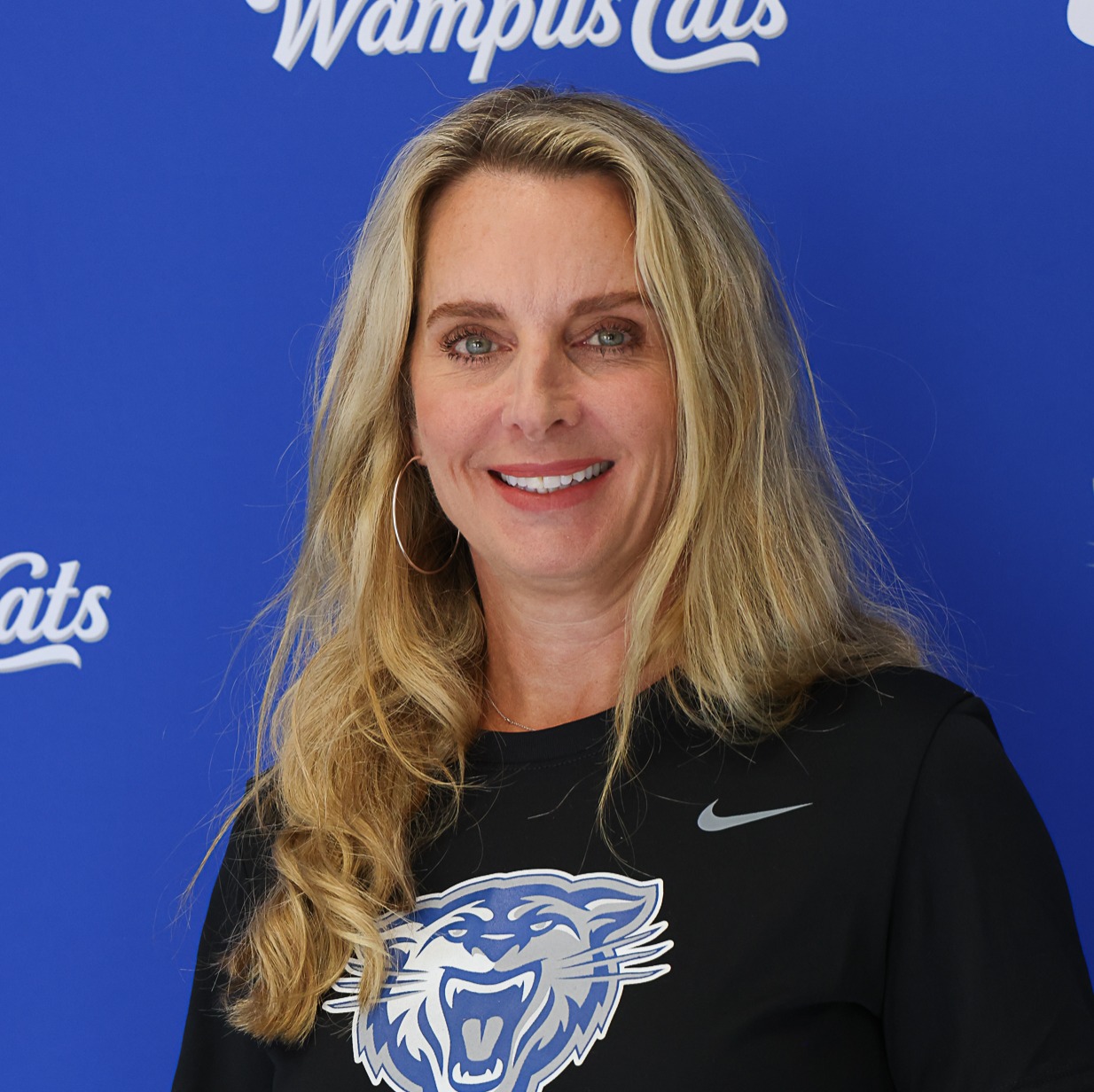 staff photo of Jenni Lea