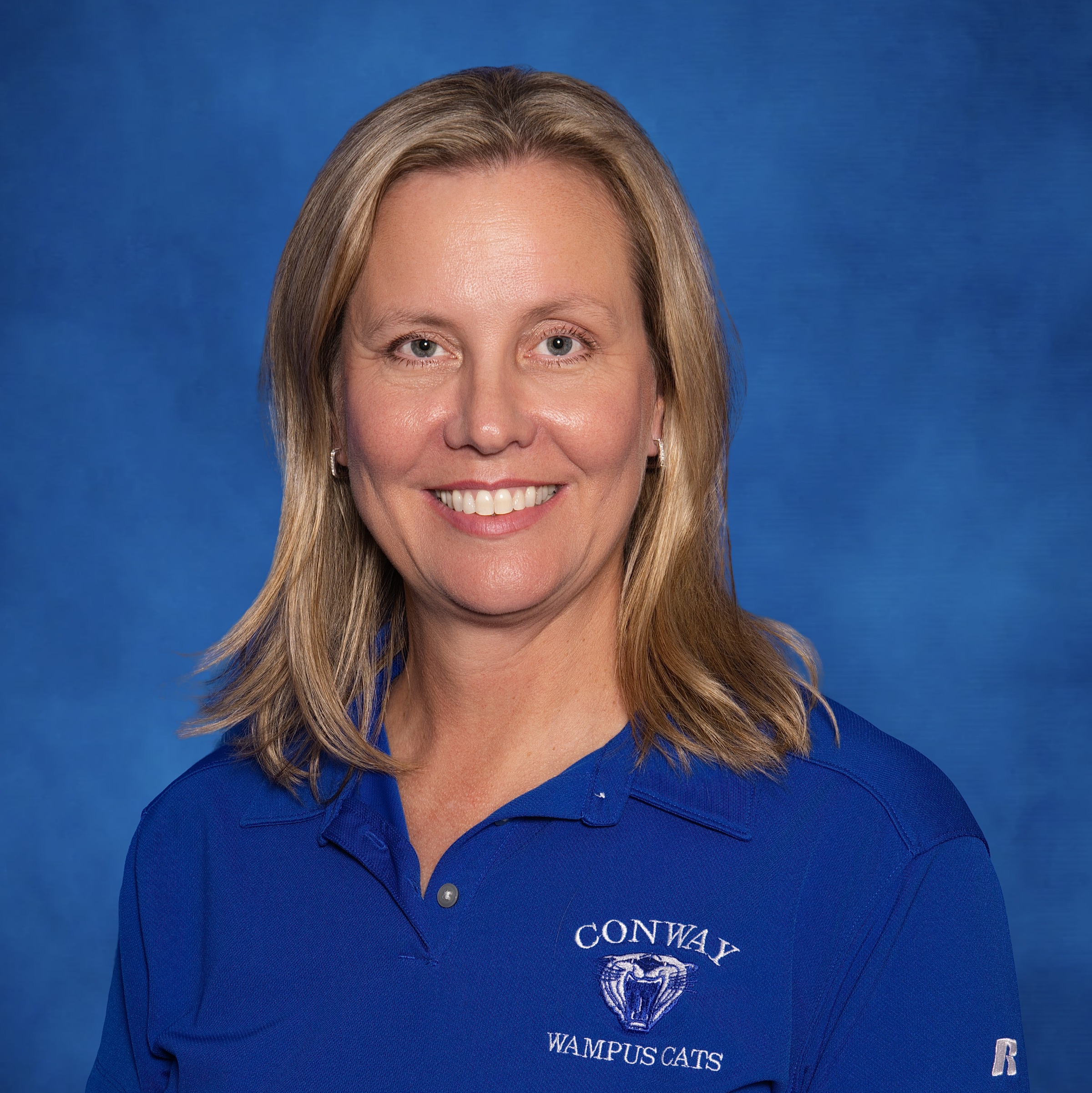 staff photo of Laura Crow