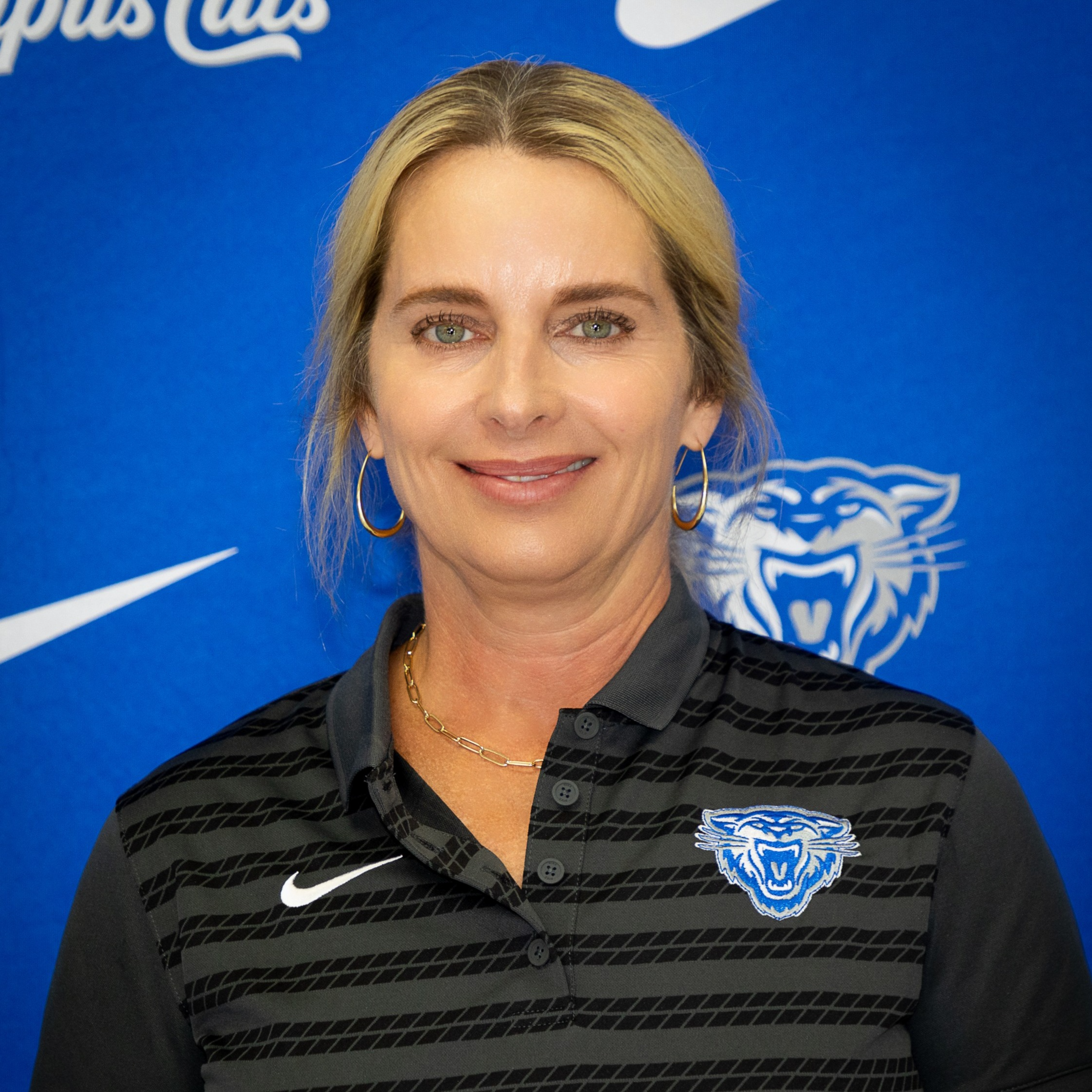 staff photo of Jenni Lea