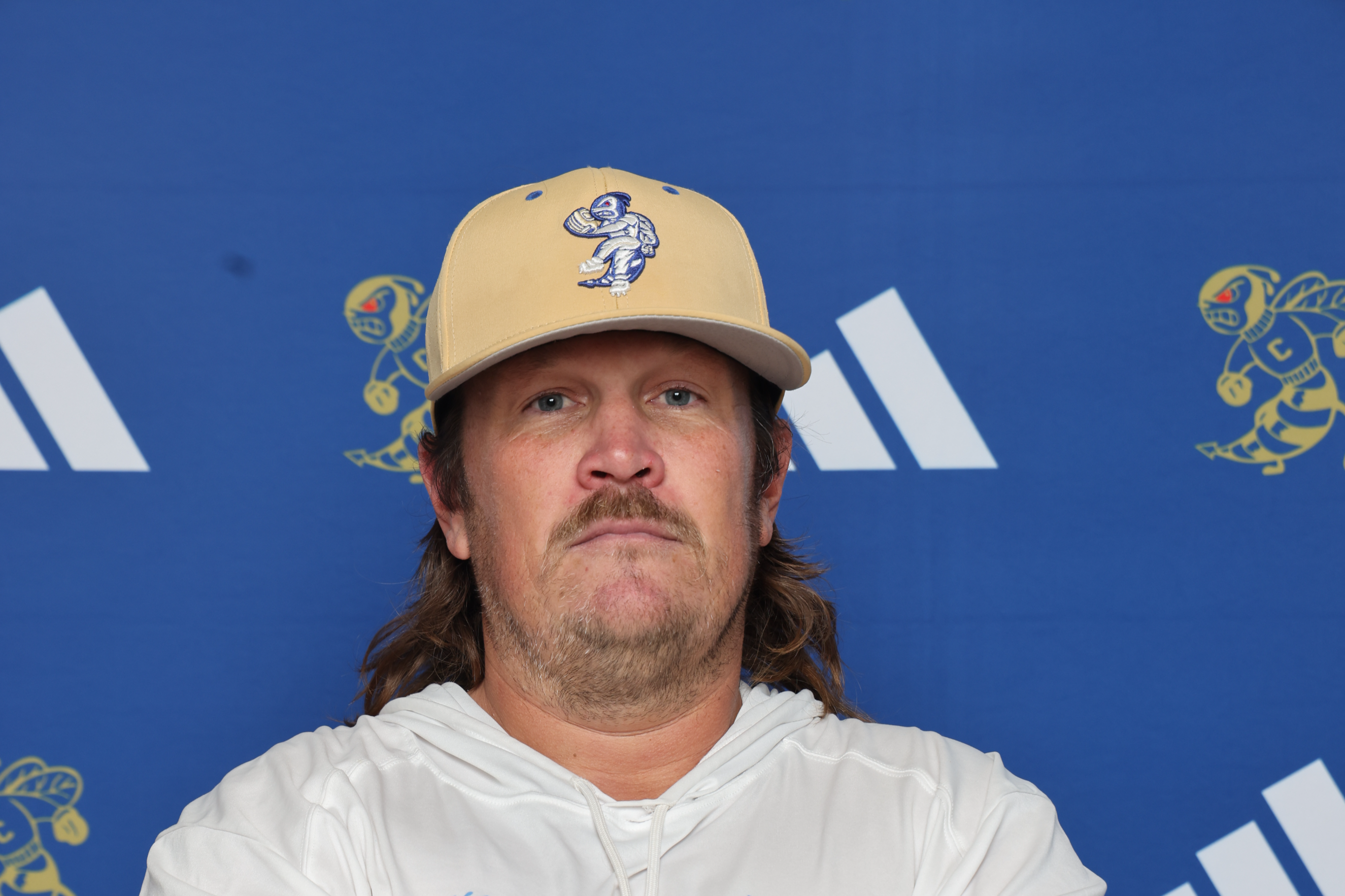 roster photo for Travis Beckel