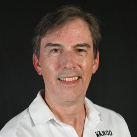 staff photo of Bob Lang