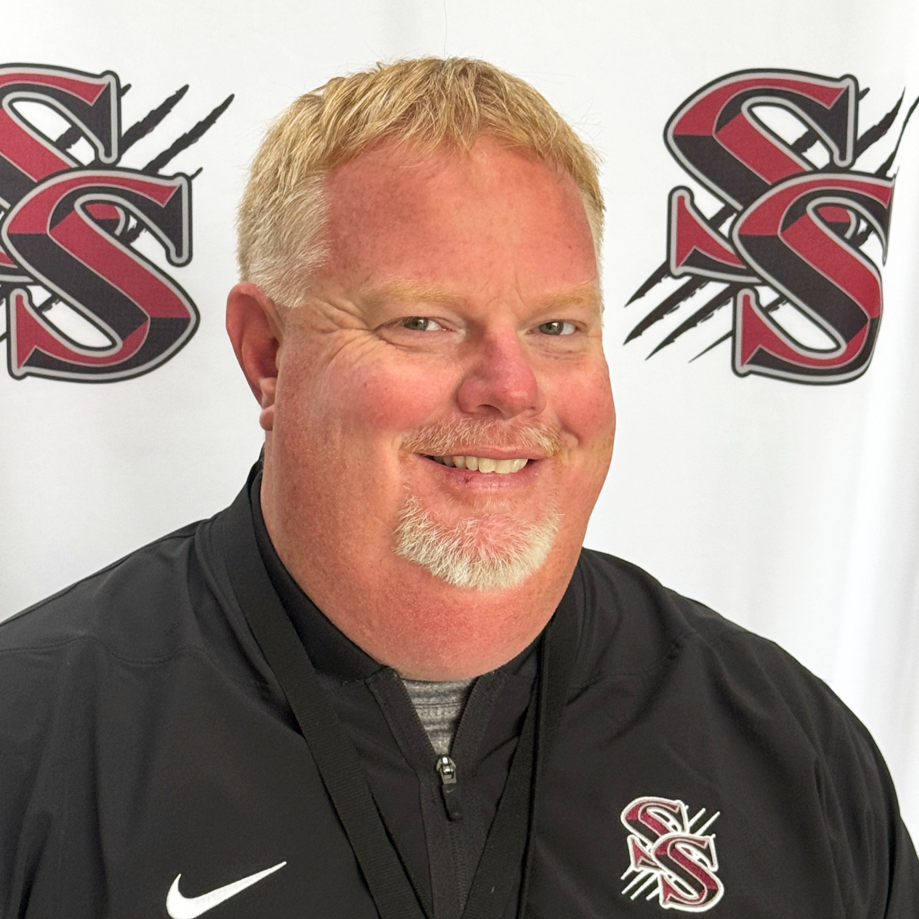 staff photo of Doug Loughridge