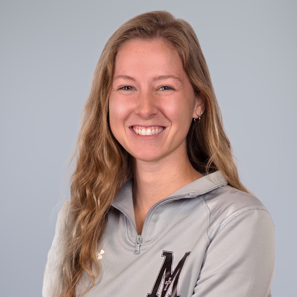 staff photo of Courtney Edwards