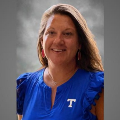 staff photo of Erin Vincent