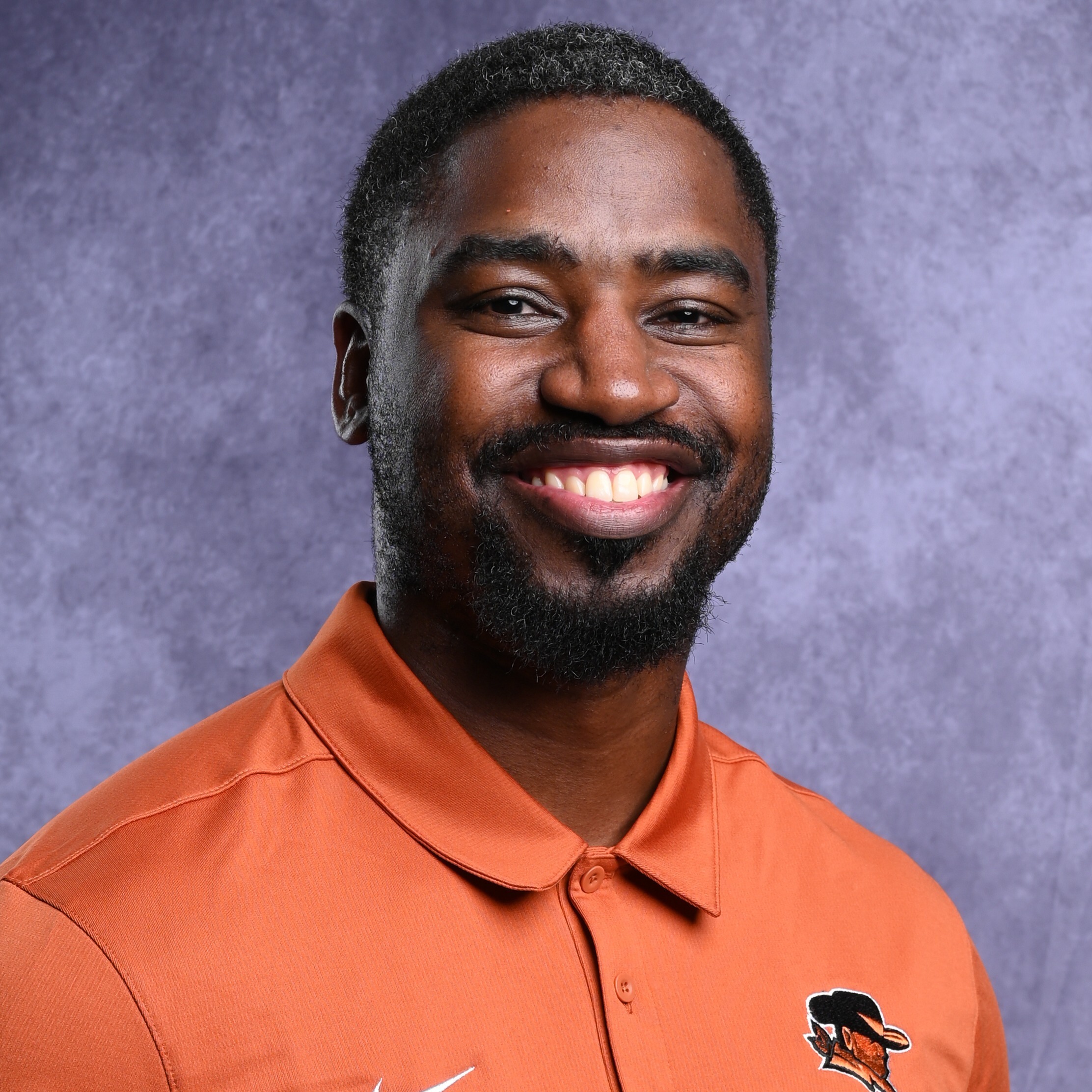 staff photo of Darrell Hubbard 