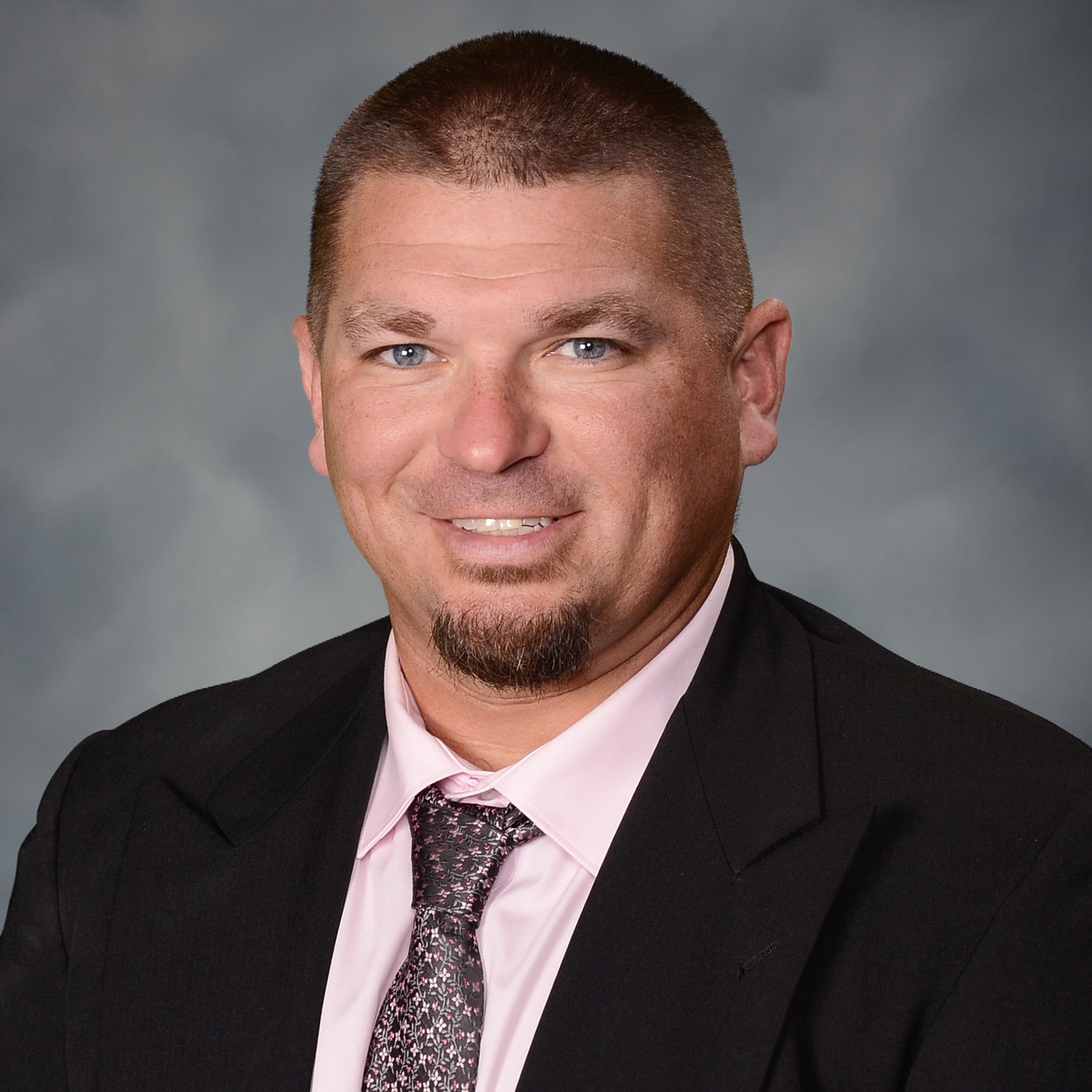 staff photo of Mike Evans*