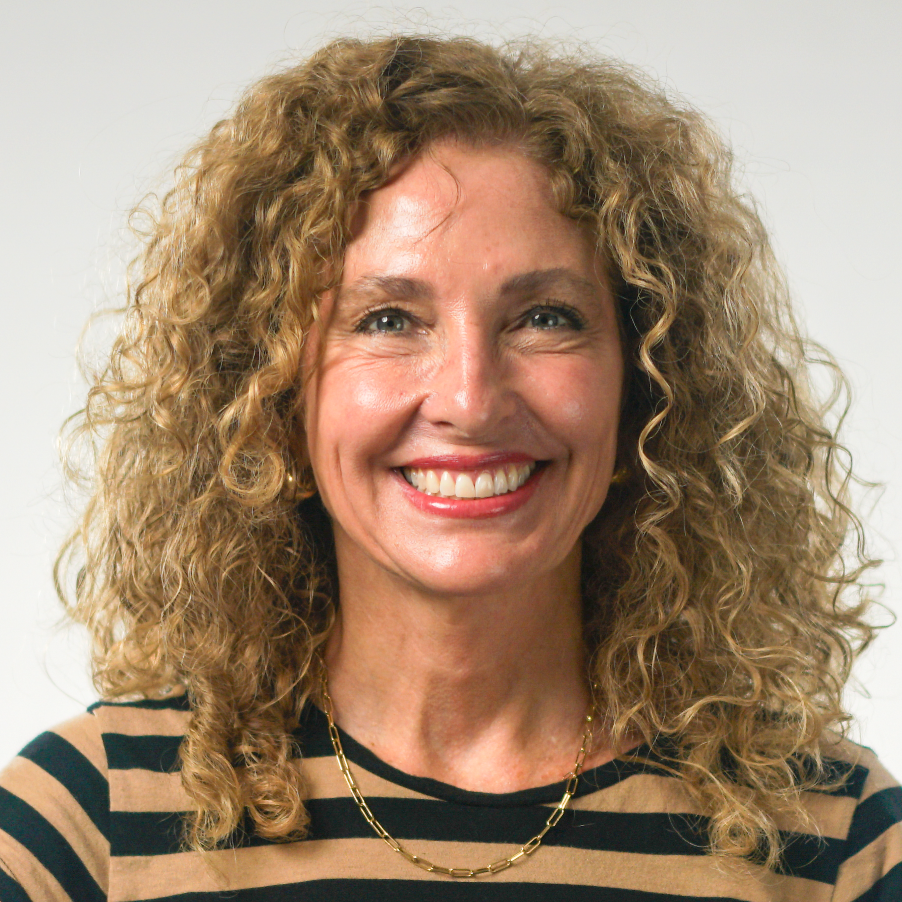 staff photo of Jennifer Hayden