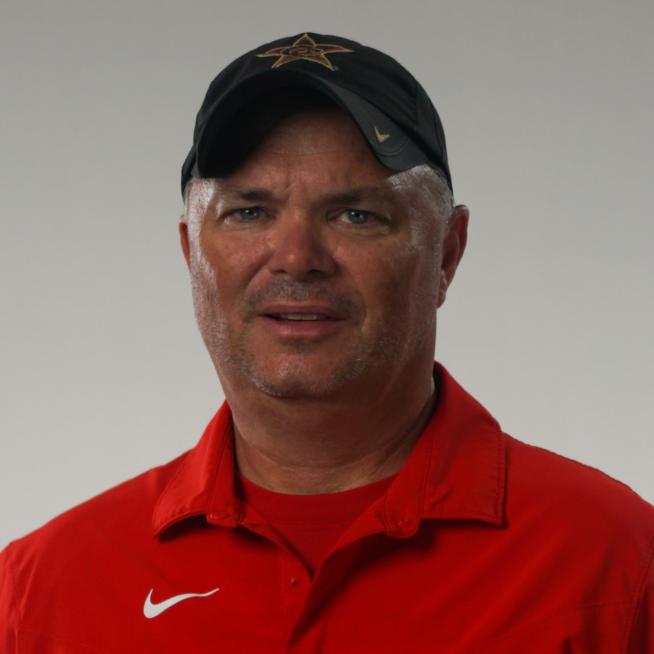 staff photo of Dan Thompson