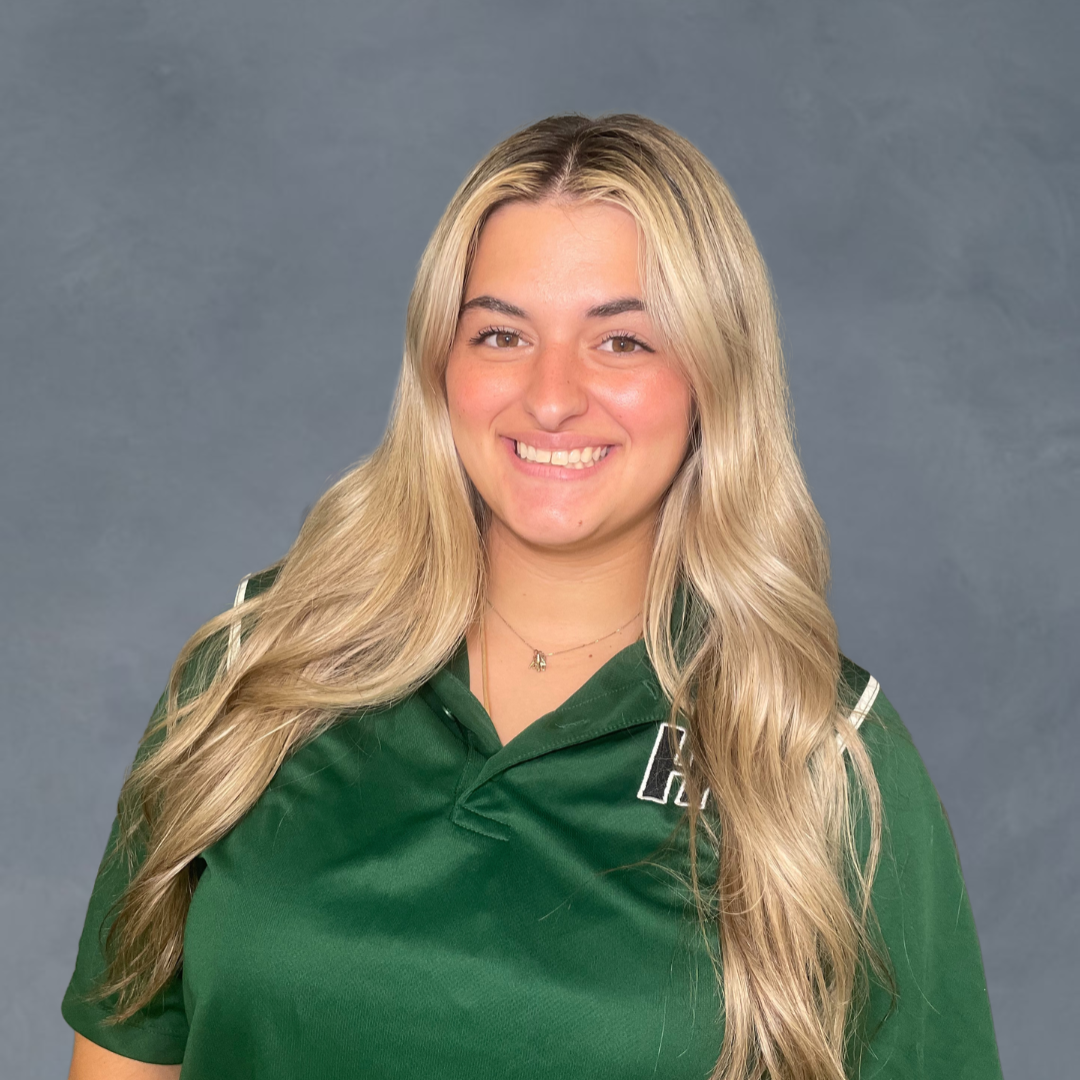 staff photo of Lauren Hayes