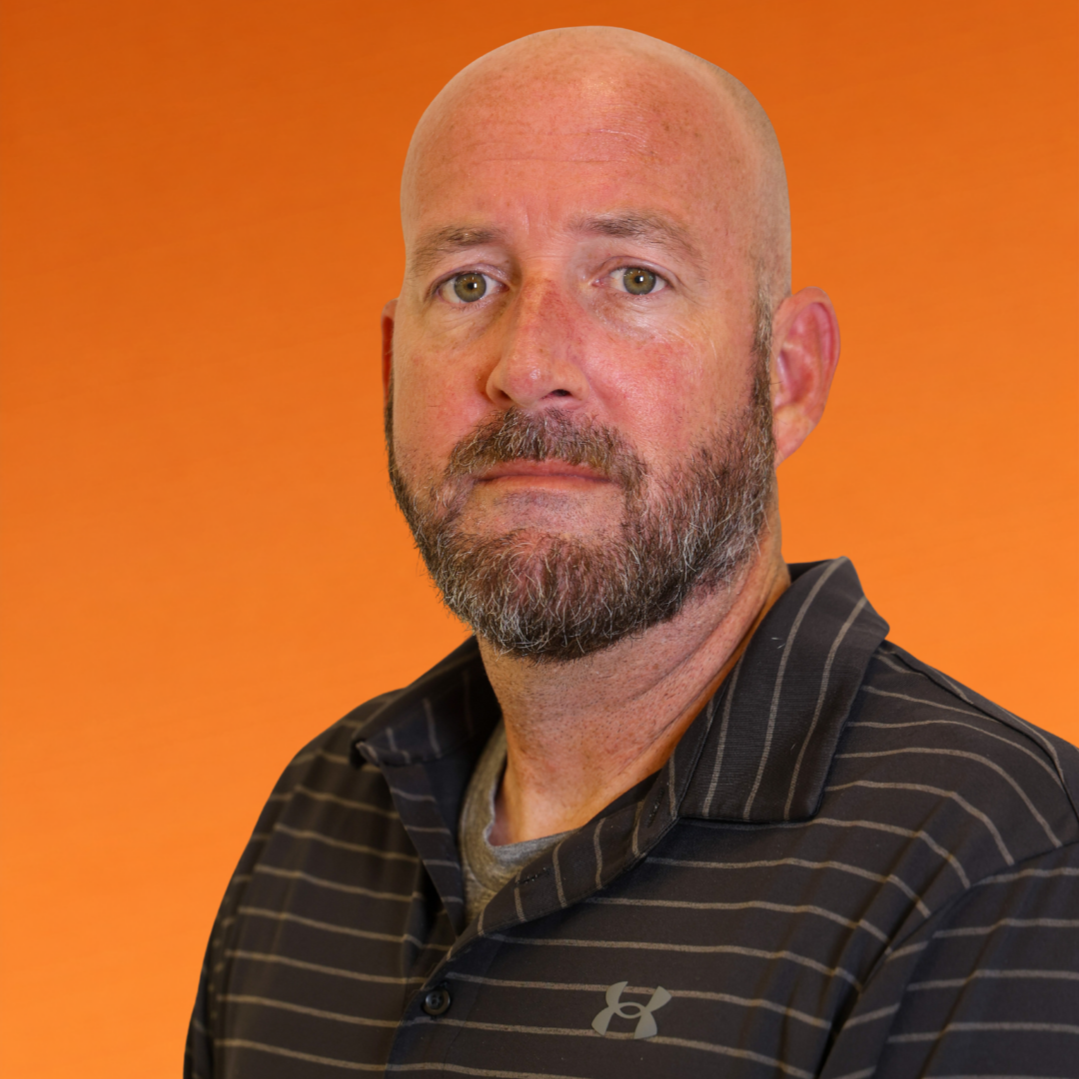 staff photo of Brian Thomas