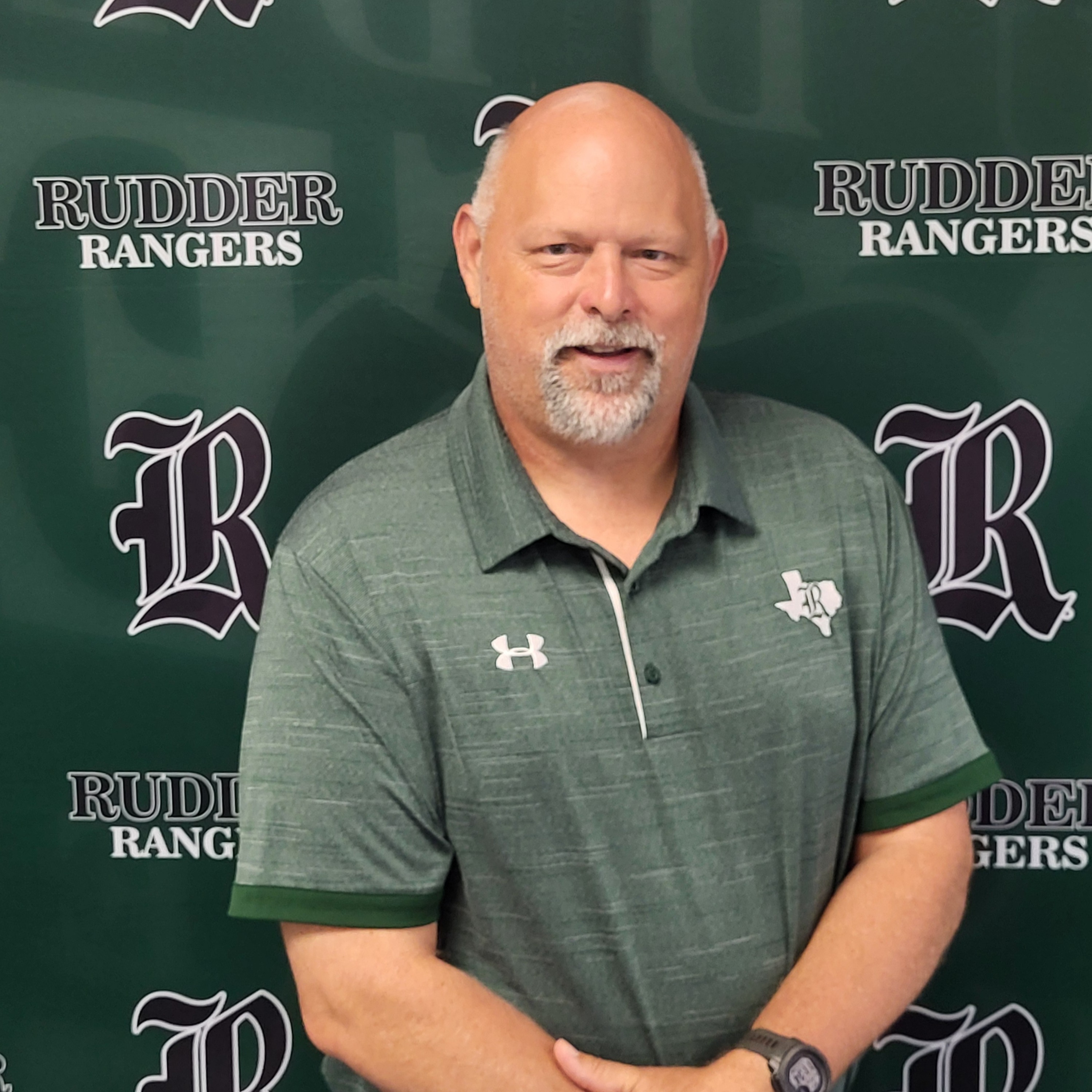 staff photo of Eric Ezar