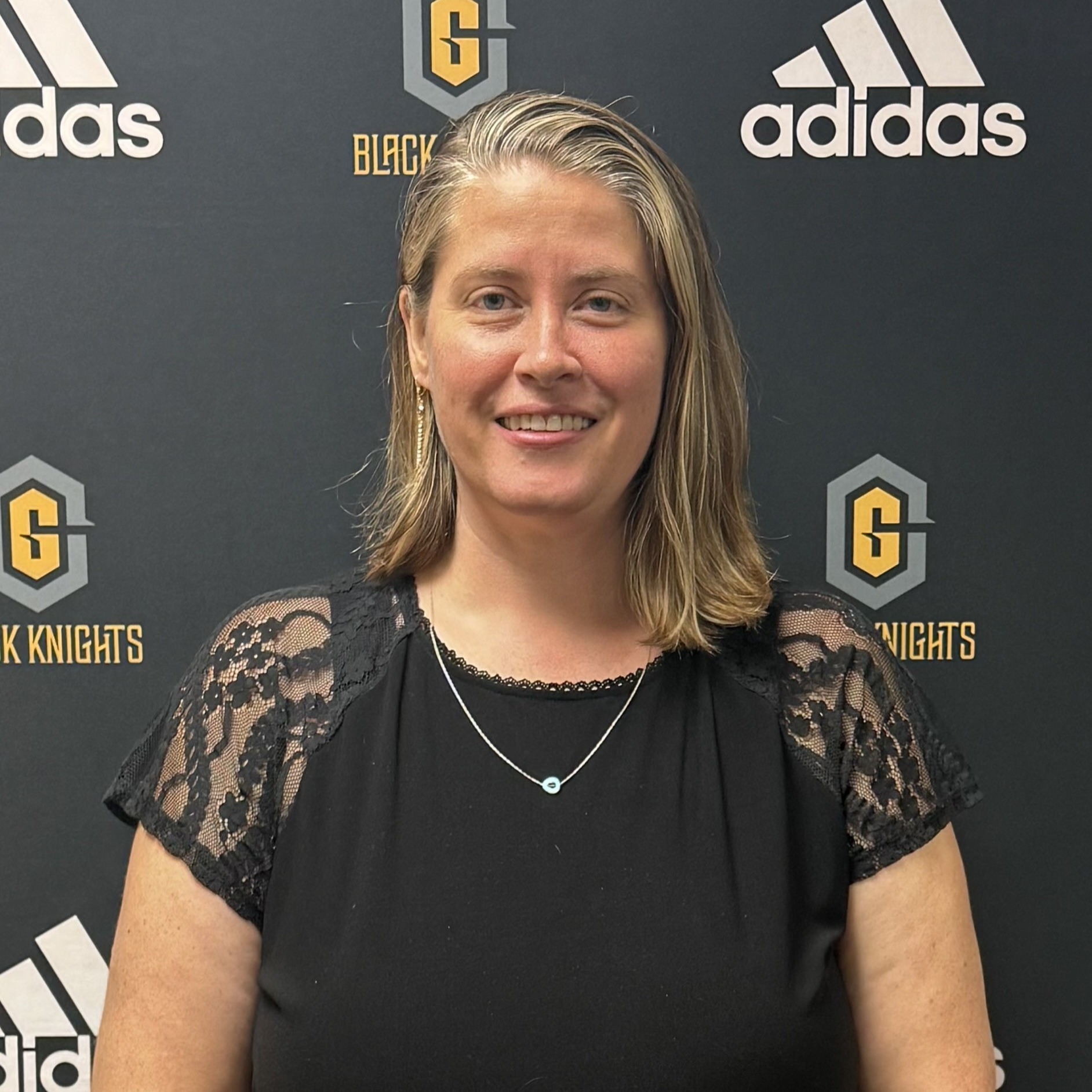 staff photo of Amy Warner