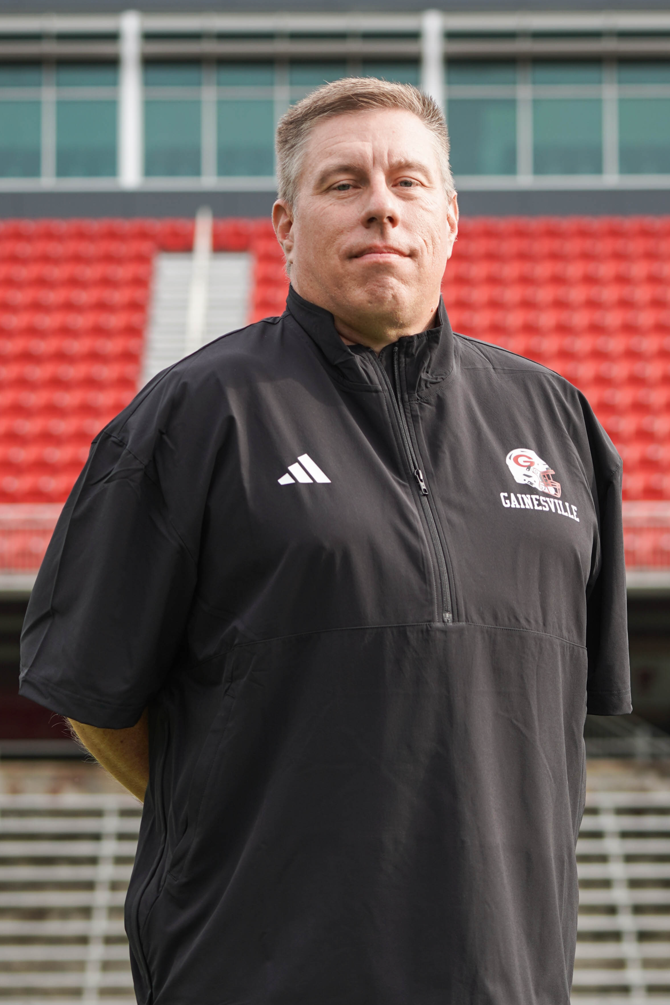 staff photo of Bobby Rhoades