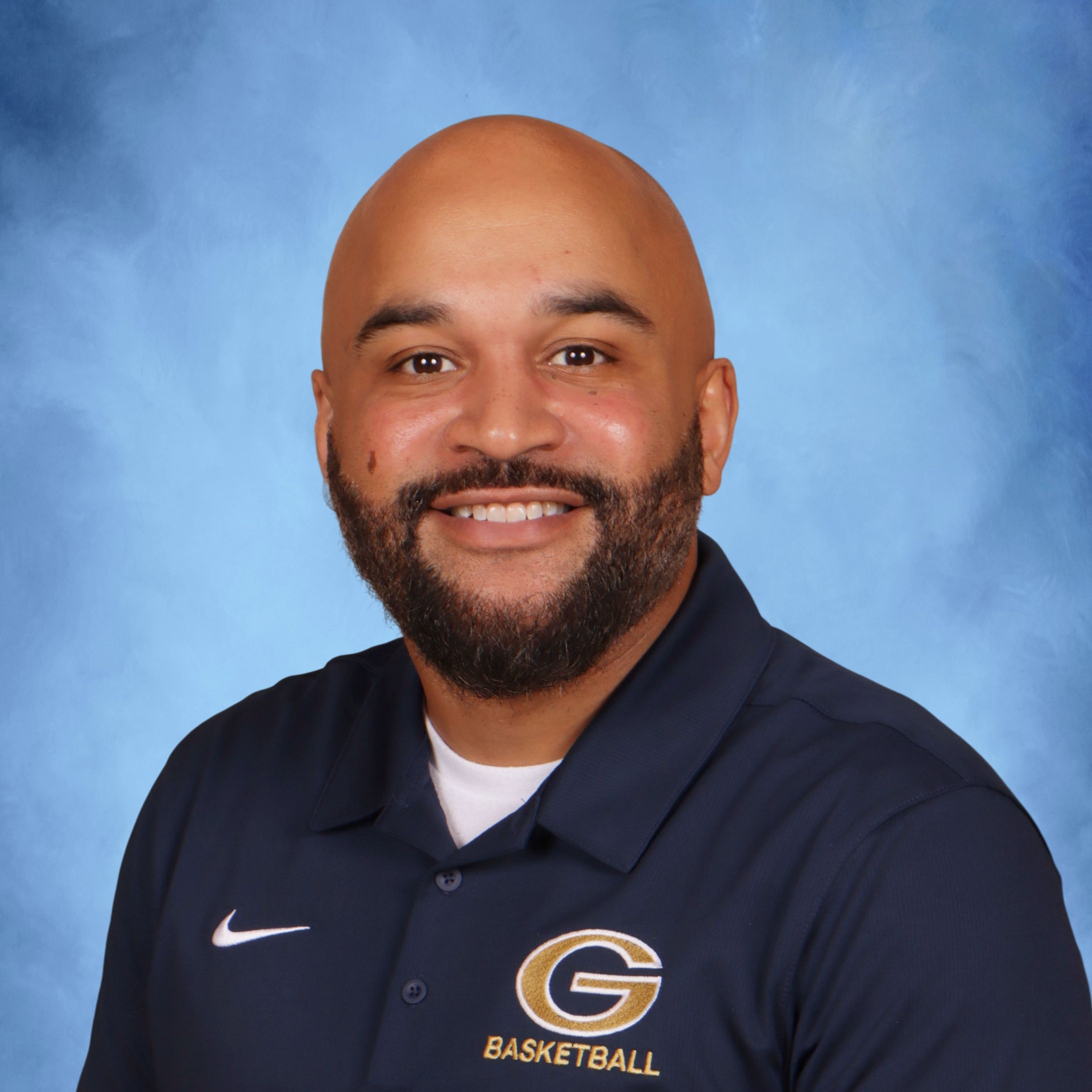 staff photo of Geoffrey Pierce