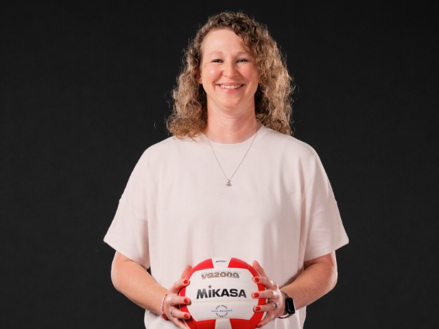 staff photo of Diane Rhodes