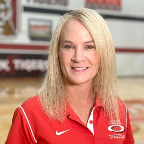 staff photo of Tricia  Smith 