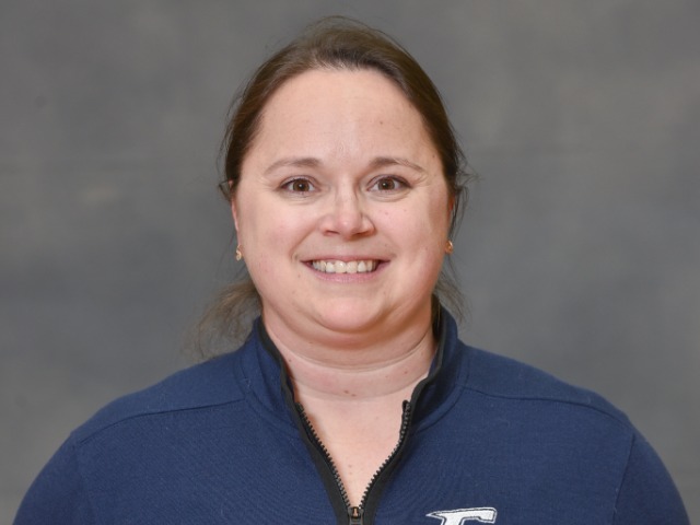 staff photo of Amber Brewer