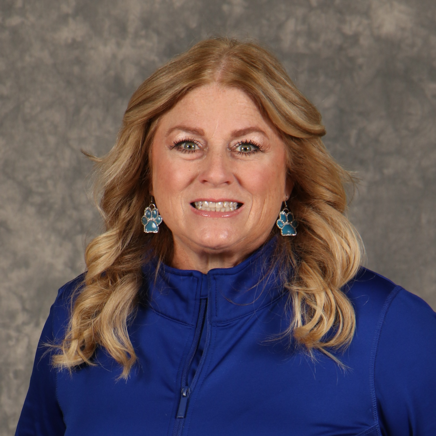 staff photo of Julie Hardesty