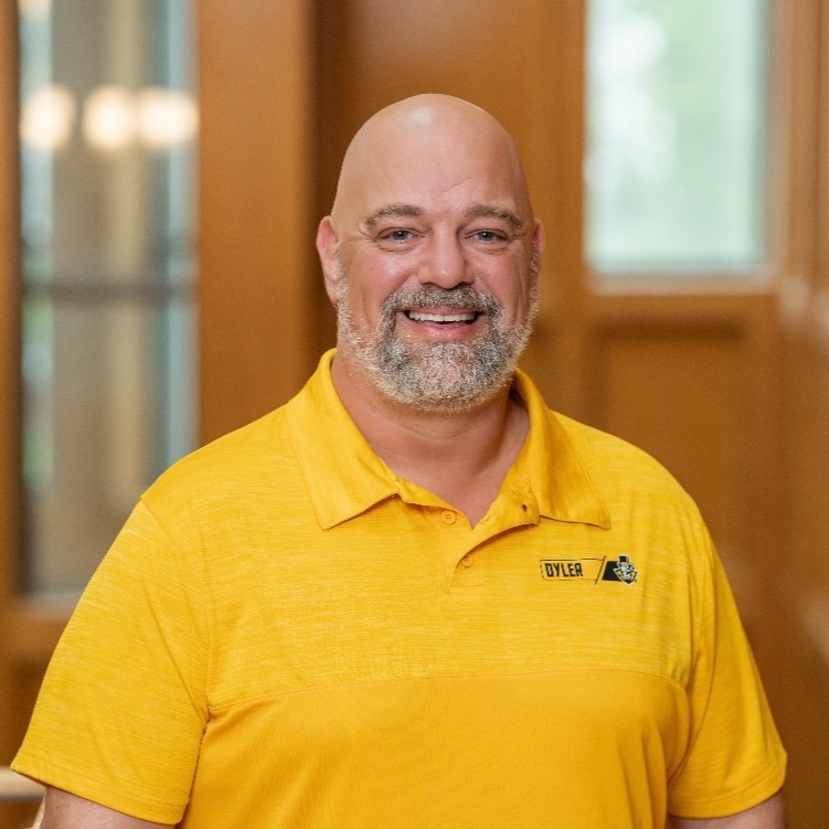 staff photo of Joe Saylor