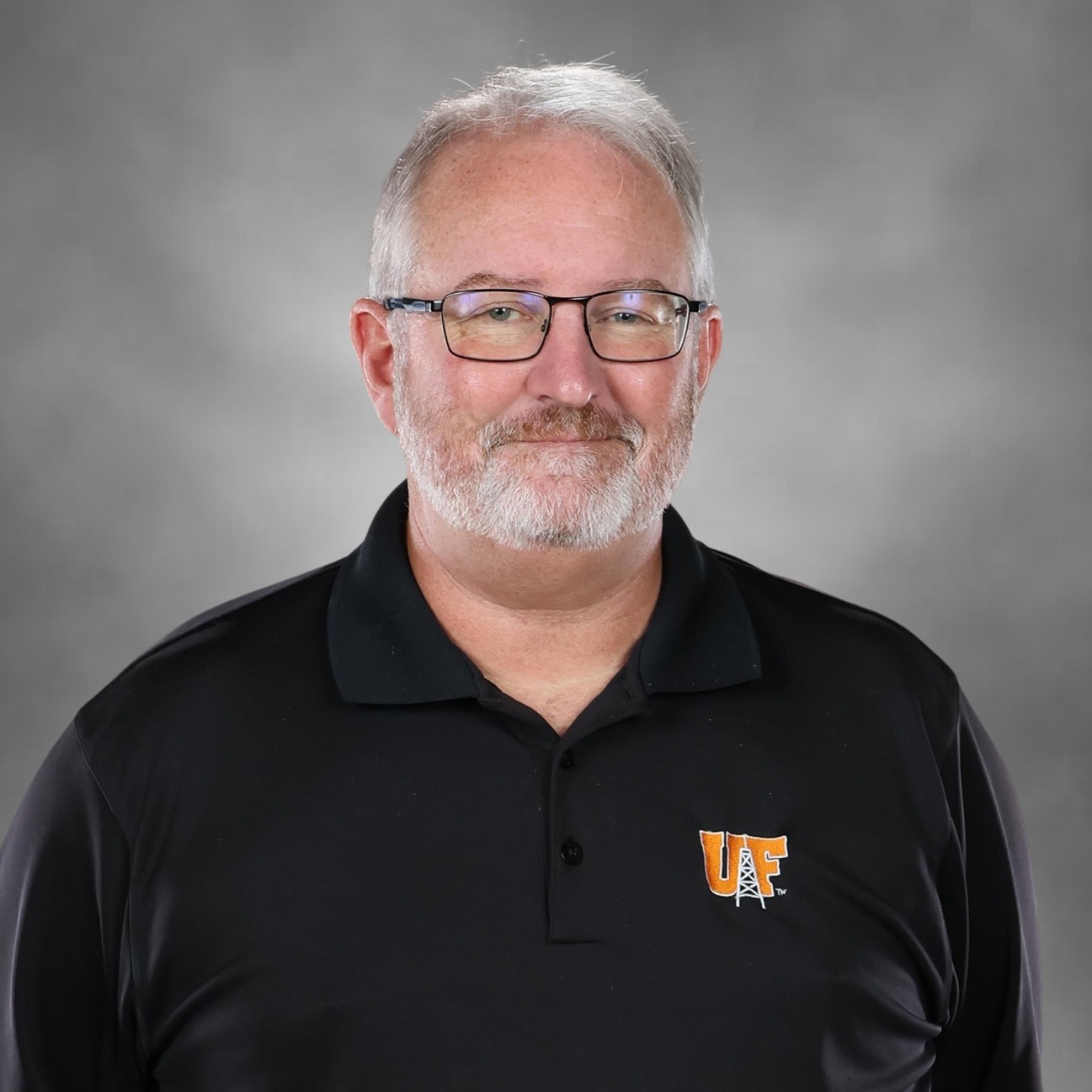 staff photo of Mark Holbrook