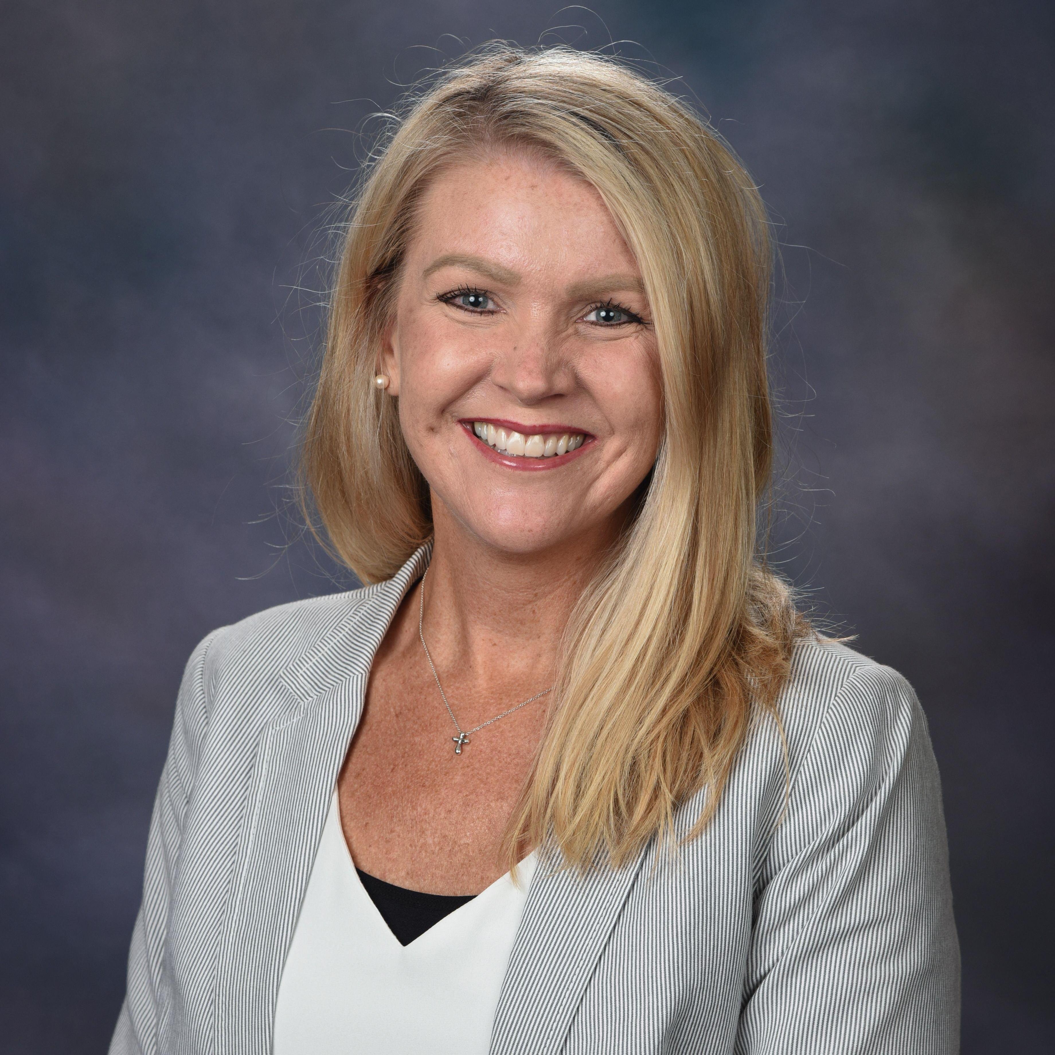 staff photo of Lindy King