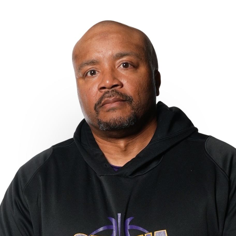 staff photo of Lonny Drayton