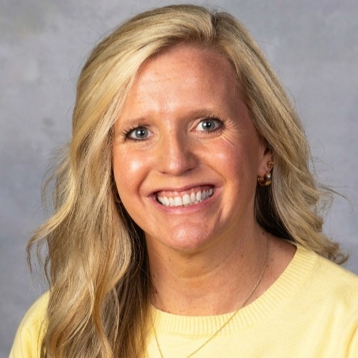 staff photo of Jennifer Webb