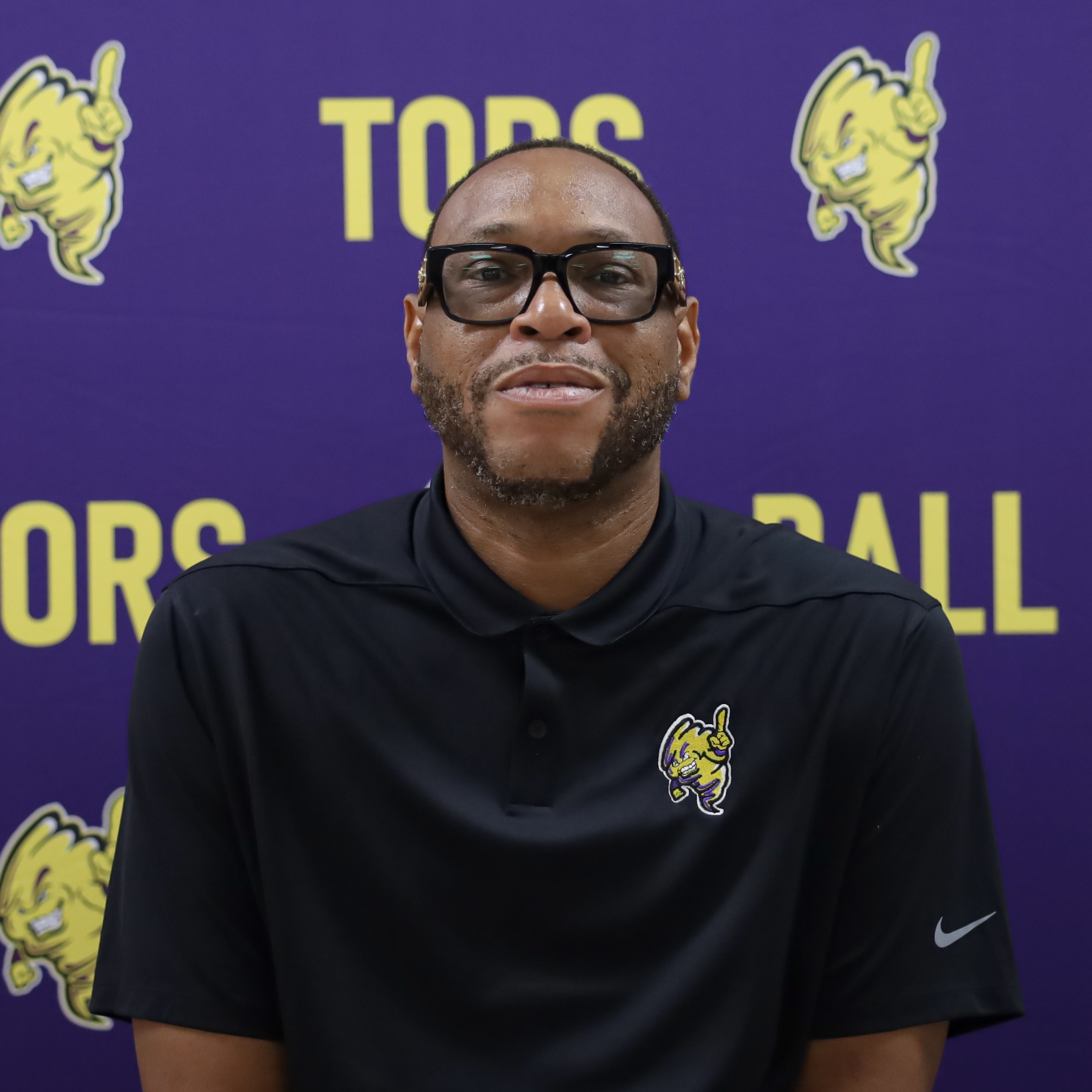 staff photo of Aaron Deyon