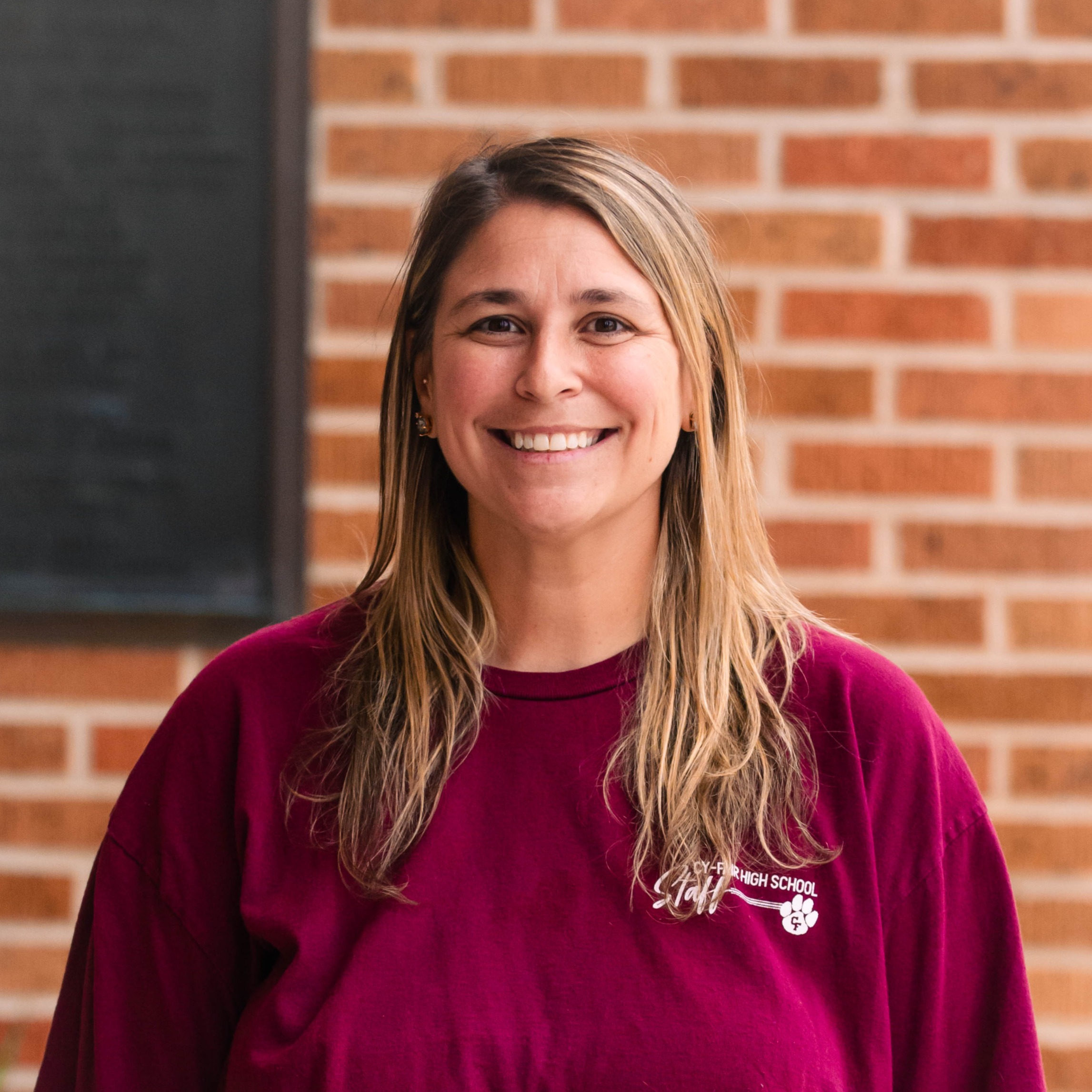 staff photo of Hannah Dore