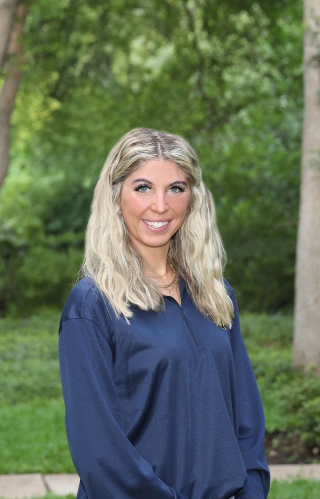 staff photo of Savannah Hollis