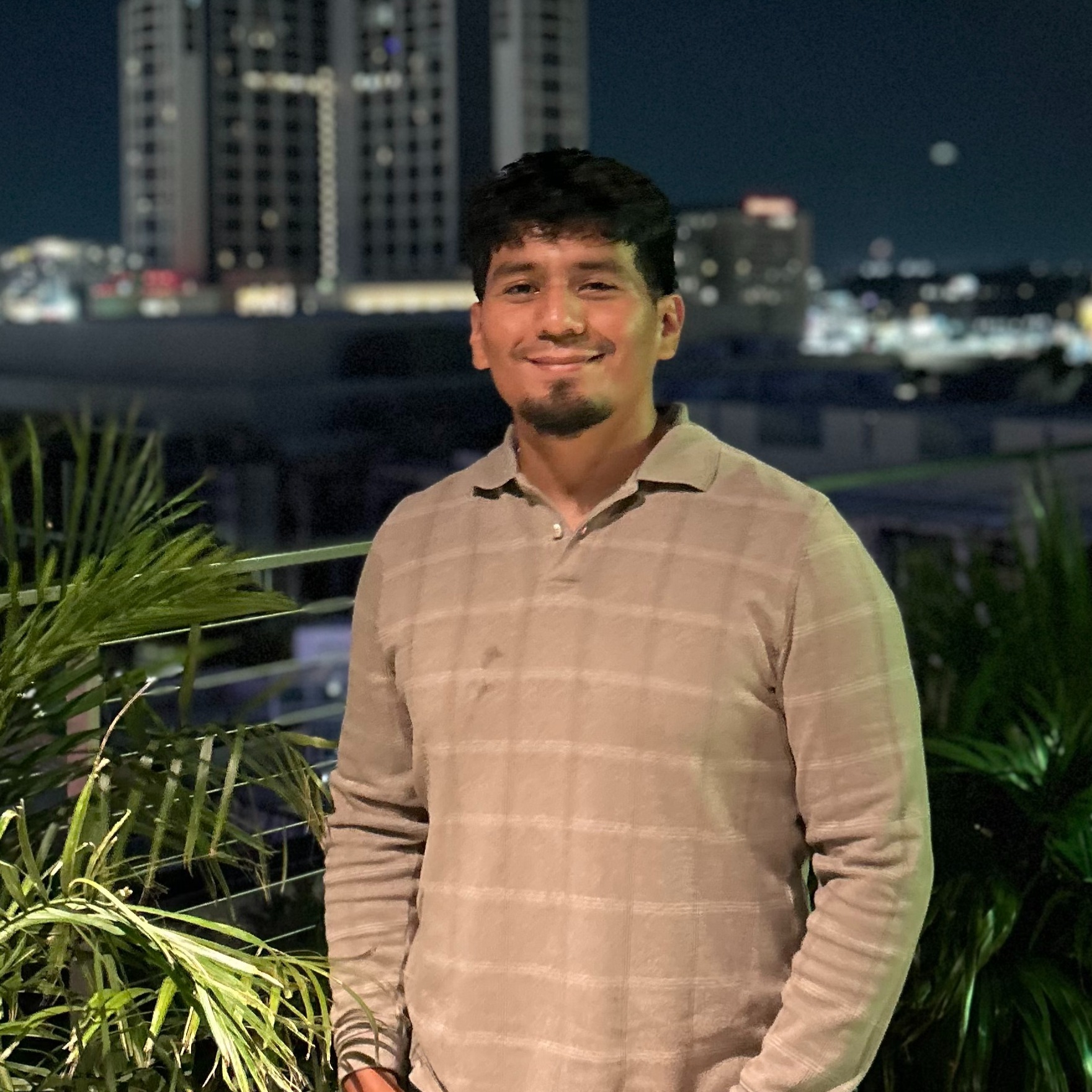 staff photo of Sesar Camacho