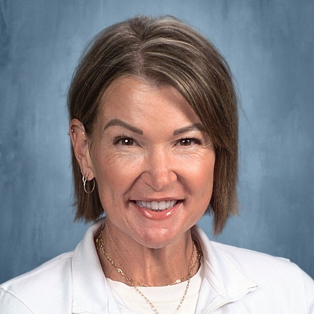 staff photo of Amie Thompson
