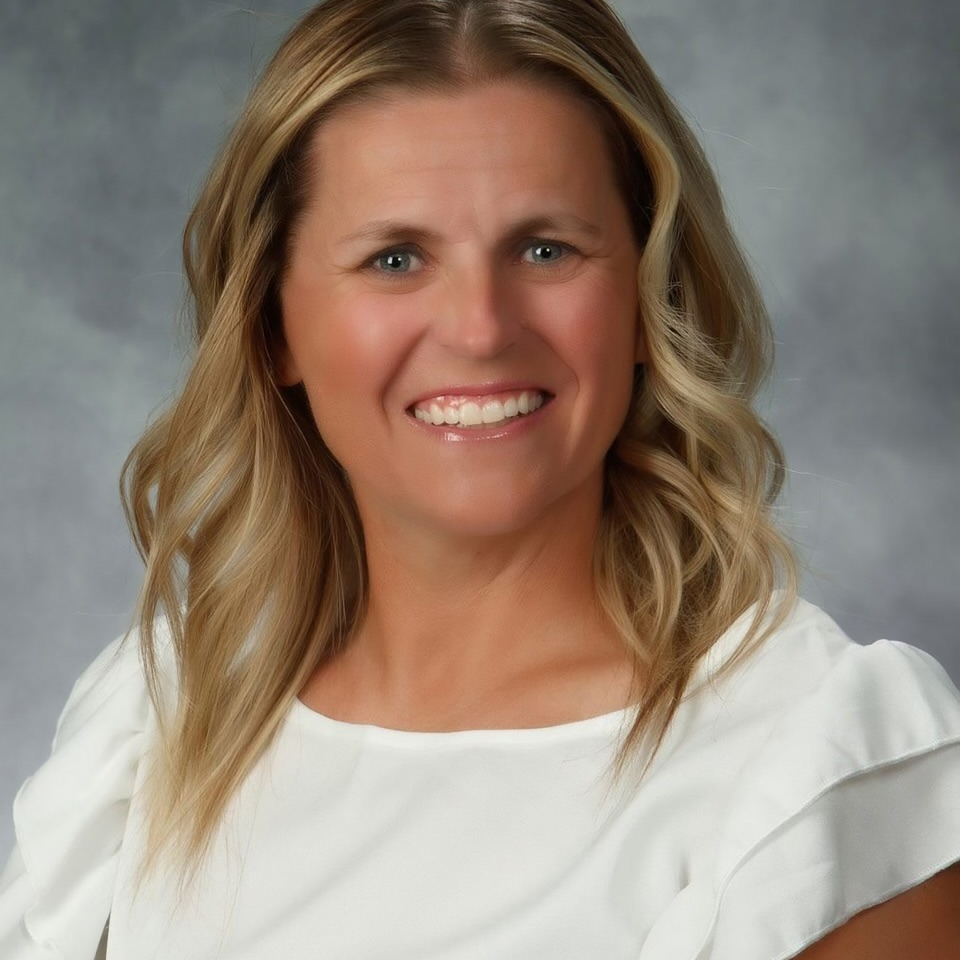 staff photo of Shelli Thorson