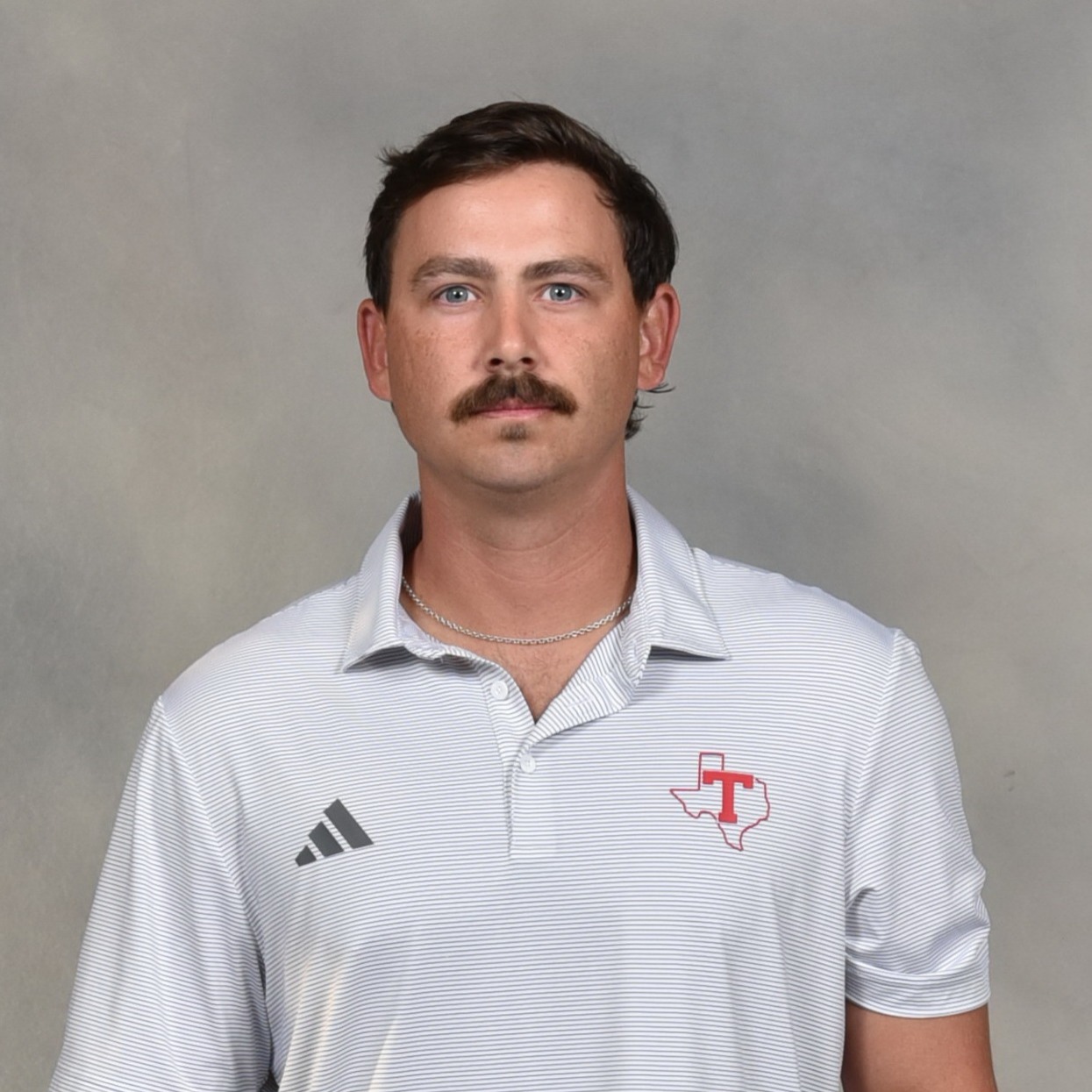 staff photo of Robbie Gillen