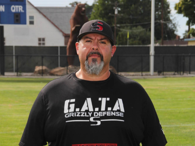 staff photo of Saul Martinez