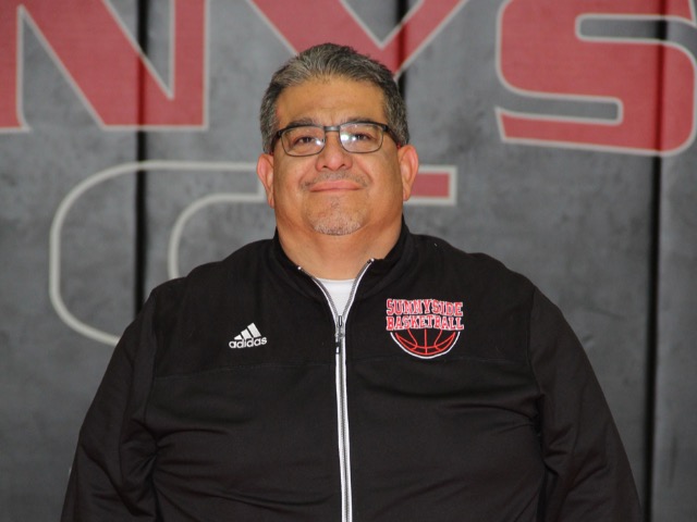 staff photo of Ruben Fernandez