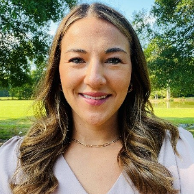 staff photo of Stephanie Beddingfield