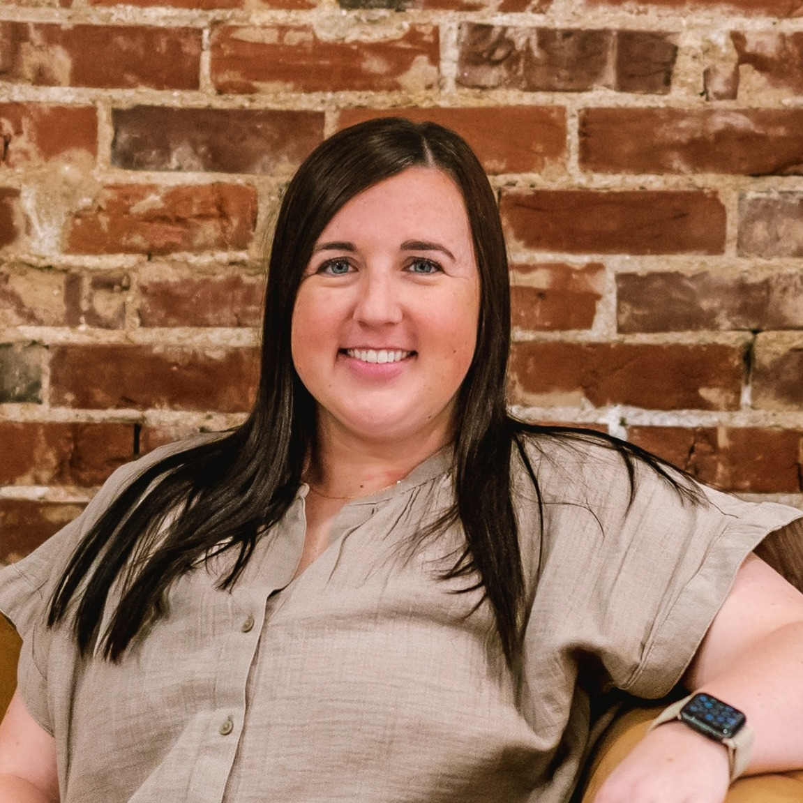 staff photo of Jenn Laking