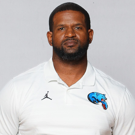 staff photo of Lamar Dewberry